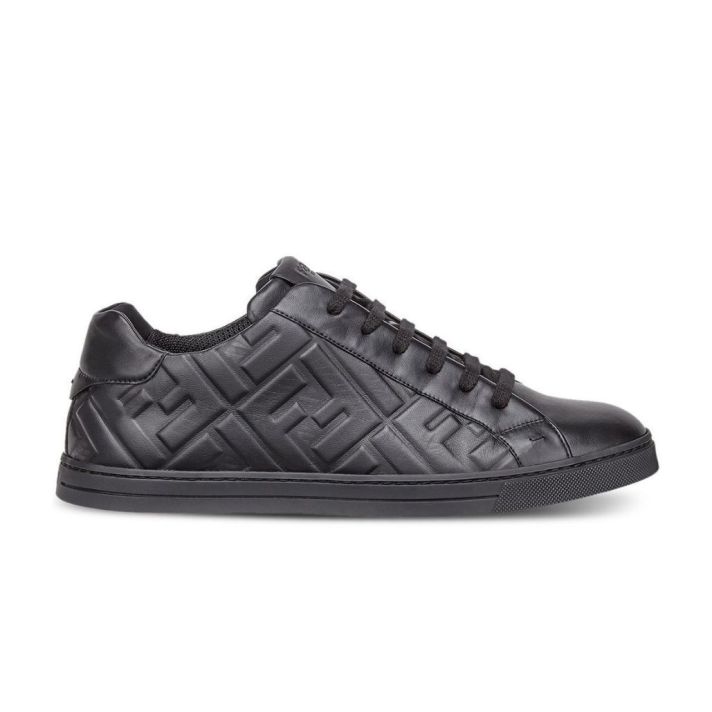 embossed logo Black sneakers